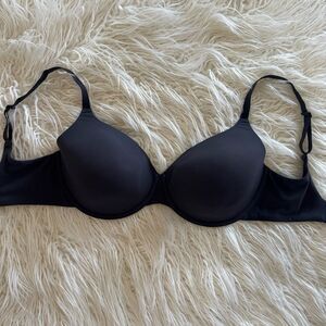 Skims Fits Everybody T-shirt Bra Onyx Size 34DDD